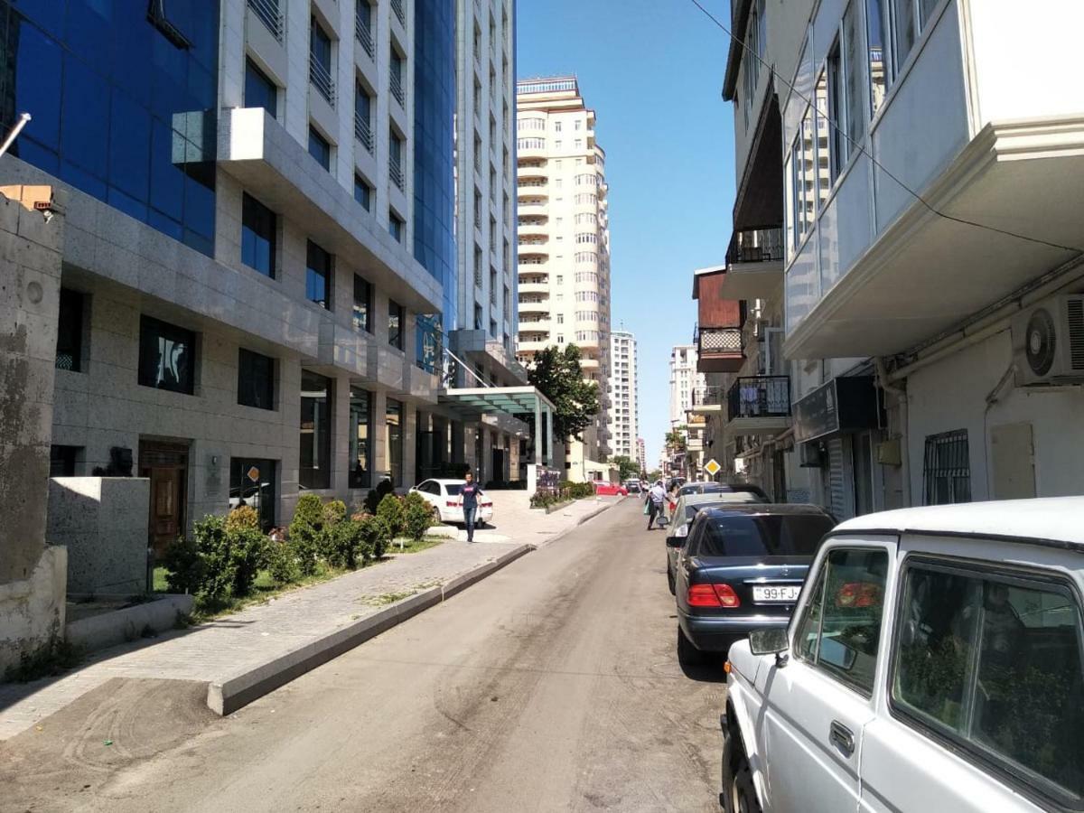 Apartment On The Delara Aliyeva Street Baku Exterior photo